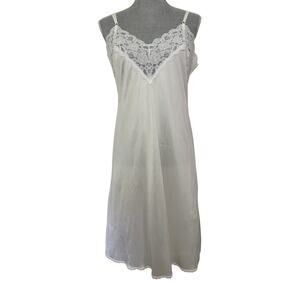 VTG 60s 70s Union Made White Nylon Lacy Slip Dress Size 36 Medium Bridal Wedding
